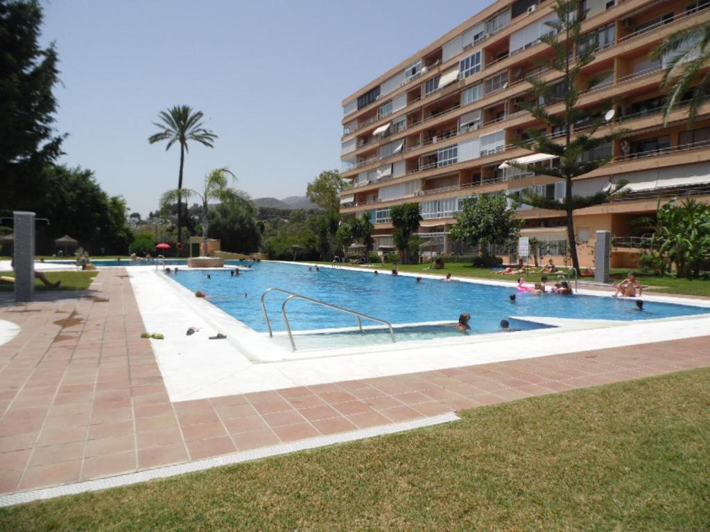 La Torre De La Colina Playa Apartment ตอร์เรโมลิโนส ภายนอก รูปภาพ