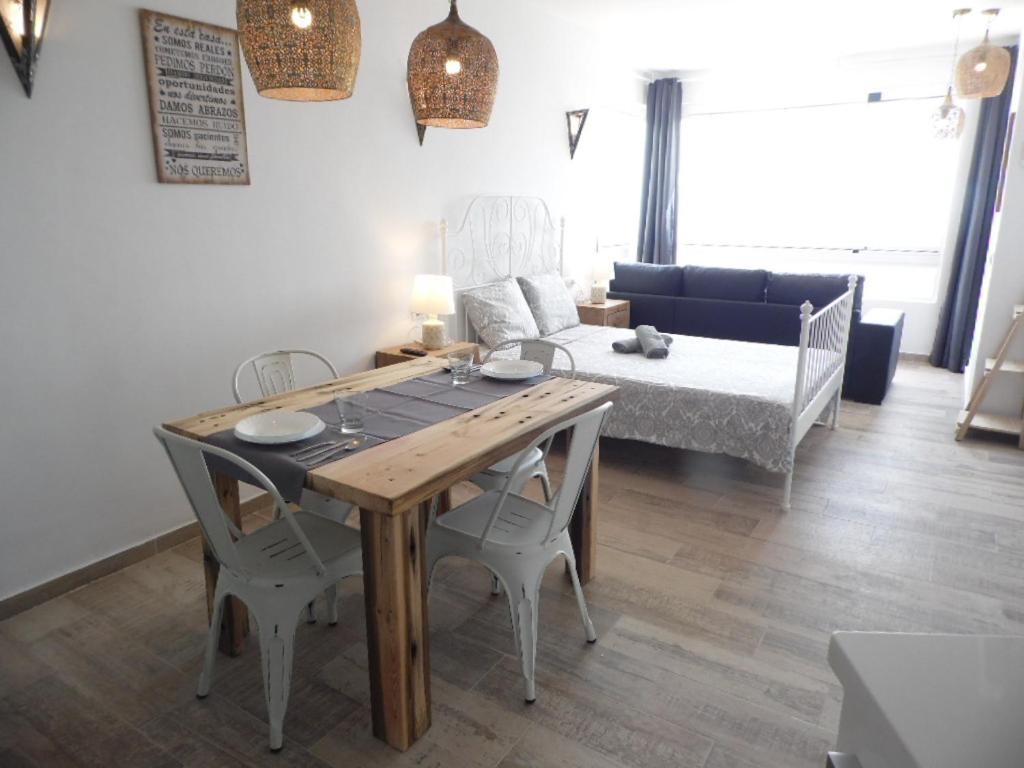 La Torre De La Colina Playa Apartment ตอร์เรโมลิโนส ภายนอก รูปภาพ